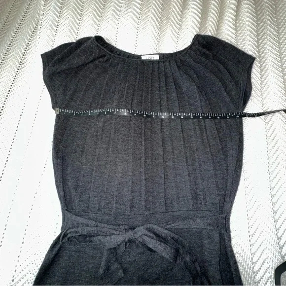 Loft Ann Taylor Sweater Dress with Short Sleeves and attached belt - Medium - Picture 6 of 10